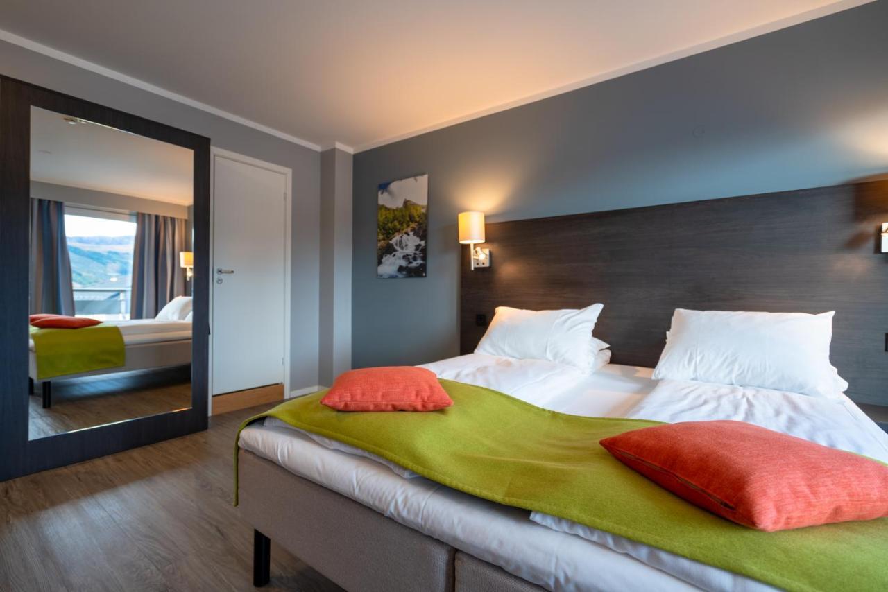 Thon Partner Hotel Maloy Exterior foto