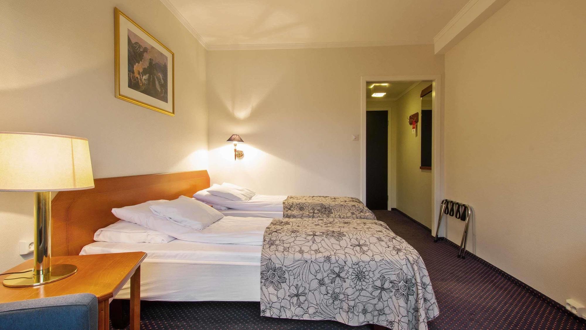 Thon Partner Hotel Maloy Exterior foto