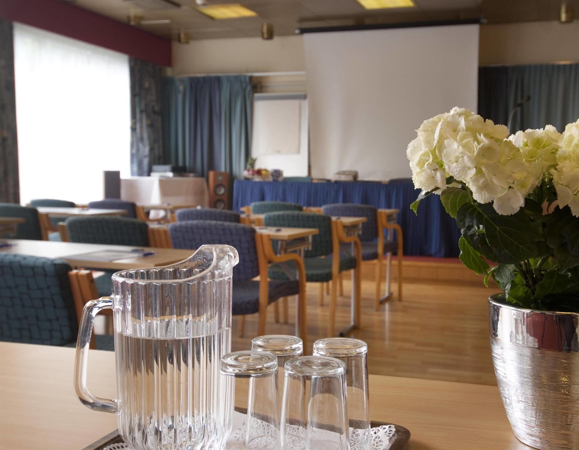 Thon Partner Hotel Maloy Afaceri foto